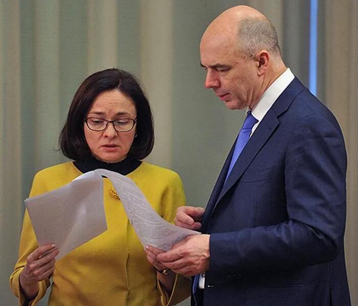 Минфин и Банк России запустят криптобиржу для суперквалифицированных инвесторов в рамках эксперимента